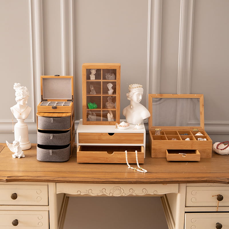 Kotak pembungkusan simpanan buluh isi rumah