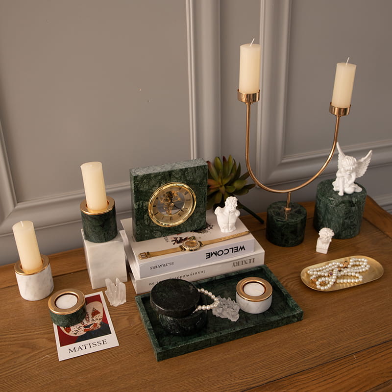 Lilin rumah Lilin rumah